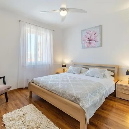 By The Sea Sutivan, Brac - 22721 Apartment Sutivan