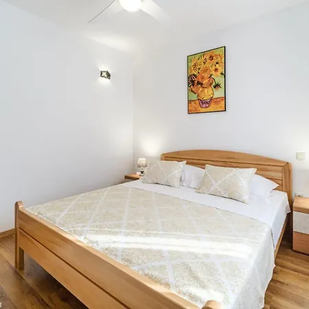 Apartment By The Sea Sutivan, Brac - 22721